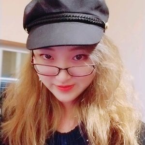 Meet your Posher, Sujin